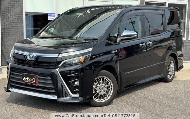 toyota voxy 2018 CFJ1772315 image 1