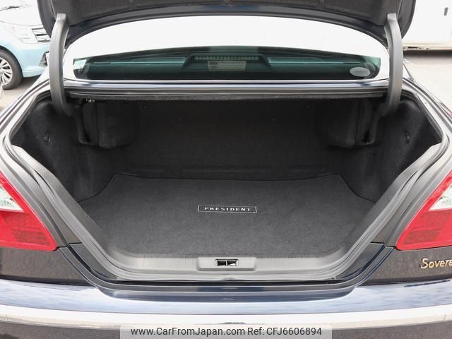 2006 Nissan President PGF50 - Car Price $6,555