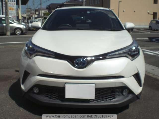 toyota c-hr 2017 quick_quick_DAA-ZYX10_ZYX10-2020255 image 2