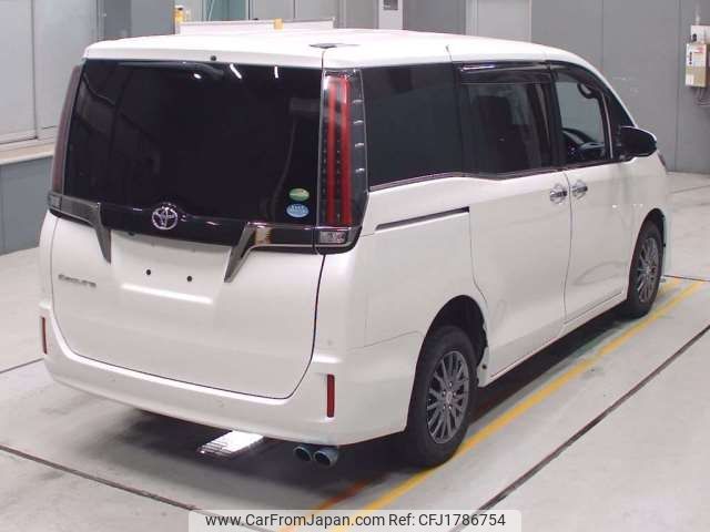 toyota esquire 2020 CFJ1786754 image 2
