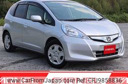 honda fit-hybrid 2011 D00136