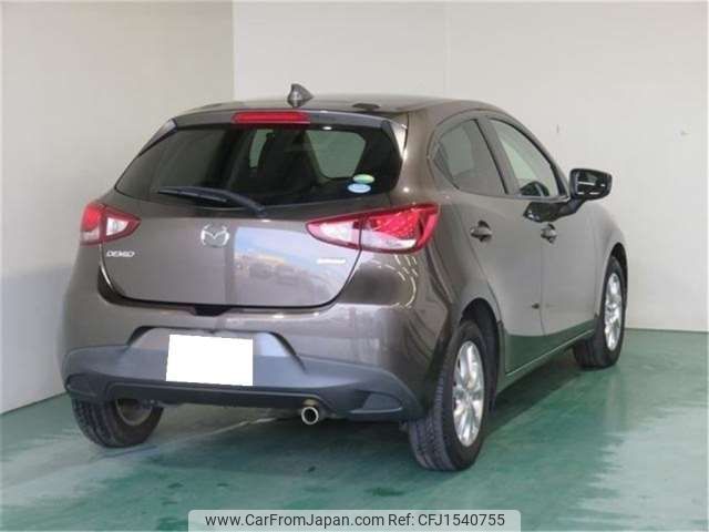 mazda demio 2016 CFJ1540755 image 2