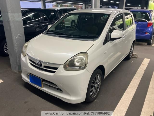 toyota pixis-epoch 2013 CFJ1896982 image 1