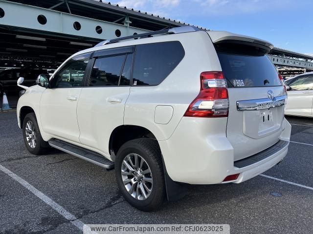 toyota land-cruiser-prado 2017 quick_quick_CBA-TRJ150W_TRJ150-0074912 image 2