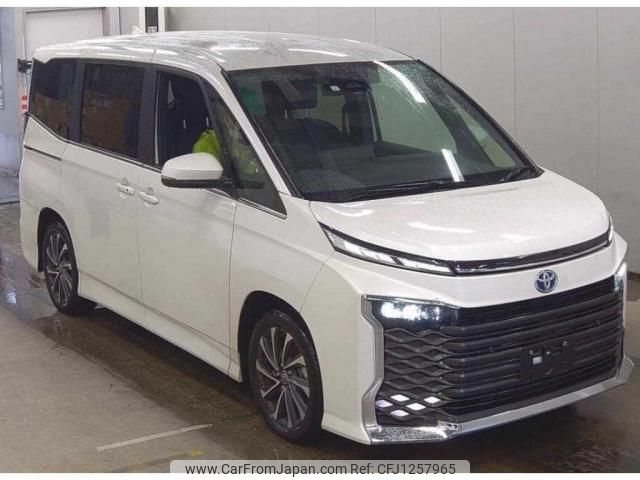 toyota voxy 2023 quick_quick_6AA-ZWR90W_0068684 image 1