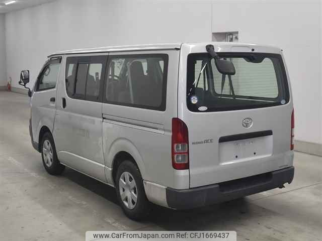 toyota regiusace-van undefined CFJ1669437 image 2