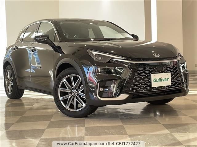 lexus lexus-lbx 2024 CFJ1772427 image 1
