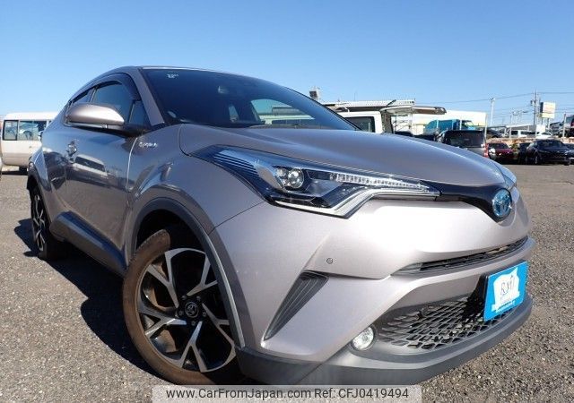 toyota c-hr 2017 REALMOTOR_N2024100361F-21 image 2