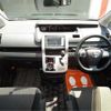 toyota voxy 2010 CFJ1614438 image 18