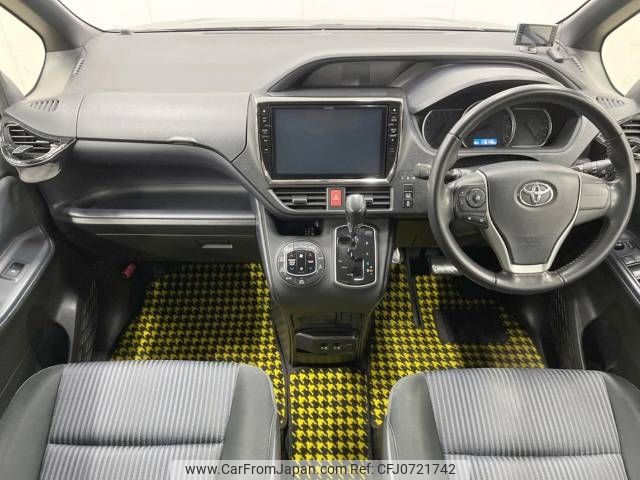 toyota voxy 2015 -TOYOTA--Voxy DBA-ZRR85W--ZRR85-0037734---TOYOTA--Voxy DBA-ZRR85W--ZRR85-0037734- image 2