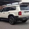 toyota land-cruiser-wagon 2024 CFJ1770272 image 2