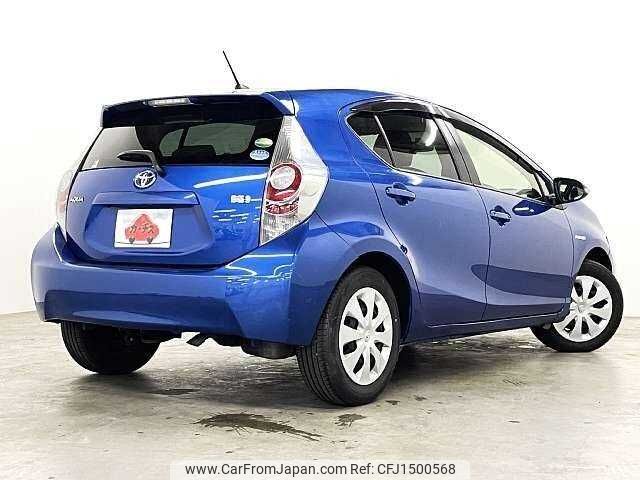 toyota aqua 2014 CFJ1500568 image 2