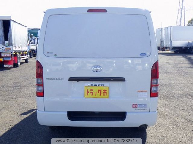 toyota hiace-regius 2016 quick_quick_CBF-TRH200V_TRH200-0241059 image 2