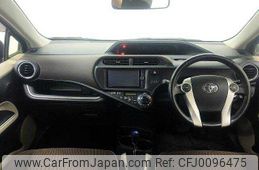 toyota aqua 2013 504928-923300