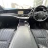 lexus ls 2018 CFJ1816452 image 2
