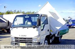 isuzu-elf-truck-2015-22202-car_e41ce756-18ae-41e9-a73a-10f275cbae52