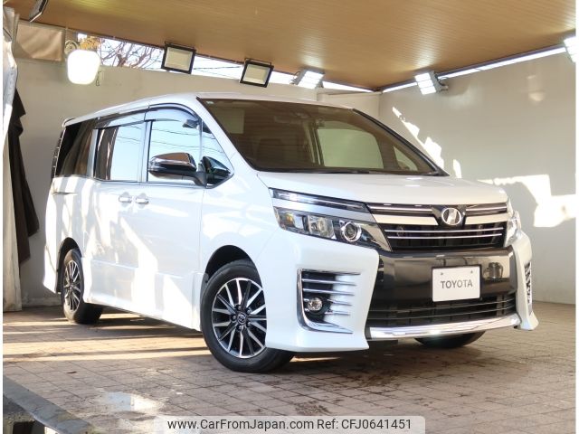 toyota voxy 2017 -TOYOTA--Voxy DBA-ZRR80W--ZRR80-0318943---TOYOTA--Voxy DBA-ZRR80W--ZRR80-0318943- image 1