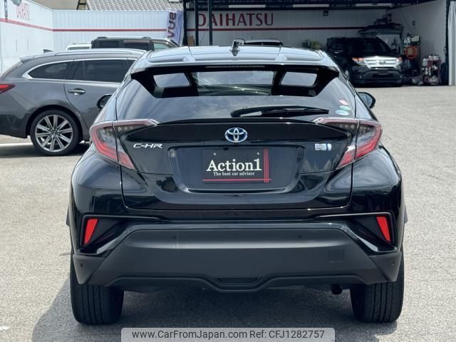 toyota c-hr 2018 quick_quick_DAA-ZYX10_ZYX10-2077300 image 2