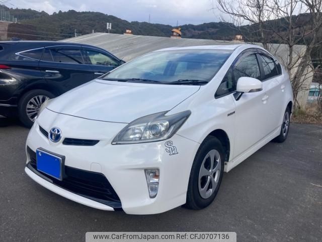 toyota prius 2013 -TOYOTA--Prius DAA-ZVW30--ZVW30-5674750---TOYOTA--Prius DAA-ZVW30--ZVW30-5674750- image 1