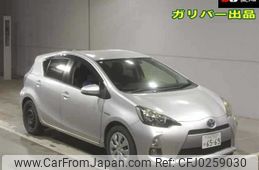 toyota aqua 2013 -TOYOTA 【浜松 502ﾈ6569】--AQUA NHP10--6185553---TOYOTA 【浜松 502ﾈ6569】--AQUA NHP10--6185553-