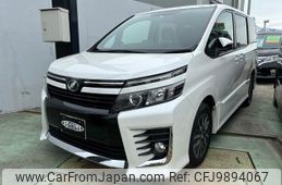 toyota voxy 2014 -TOYOTA 【青森 300ﾔ3703】--Voxy ZRR85W--0013225---TOYOTA 【青森 300ﾔ3703】--Voxy ZRR85W--0013225-