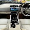 jaguar xe 2016 CFJ1681171 image 3