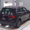 volkswagen tiguan 2019 -VOLKSWAGEN--VW Tiguan LDA-5NDFGF--WVGZZZ5NZKW864980---VOLKSWAGEN--VW Tiguan LDA-5NDFGF--WVGZZZ5NZKW864980- image 2