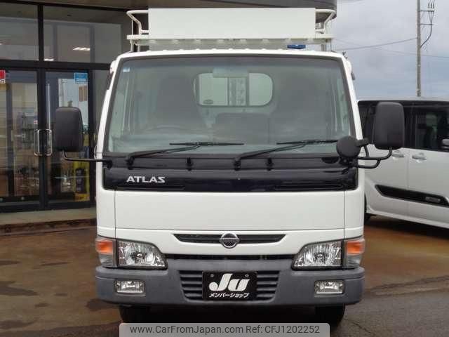 nissan atlas 2005 GOO_NET_EXCHANGE_0900420A30250115W009 image 2