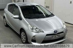 toyota aqua 2014 -TOYOTA--AQUA NHP10-6326404---TOYOTA--AQUA NHP10-6326404-