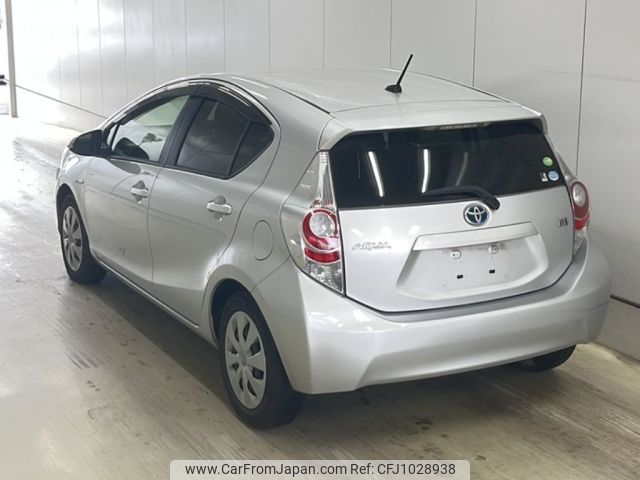 toyota aqua 2012 -TOYOTA--AQUA NHP10-6027995---TOYOTA--AQUA NHP10-6027995- image 2