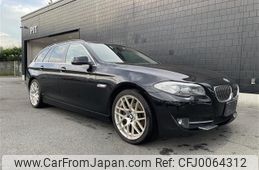 bmw 5-series 2011 -BMW--BMW 5 Series DBA-MT25--WBAMT52000C897660---BMW--BMW 5 Series DBA-MT25--WBAMT52000C897660-