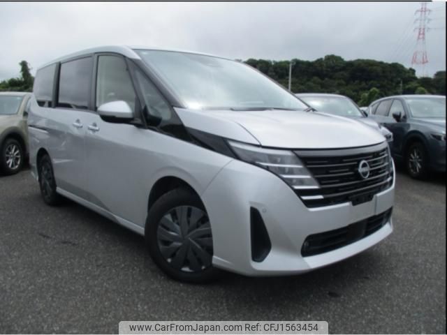 nissan serena 2023 CFJ1563454 image 2