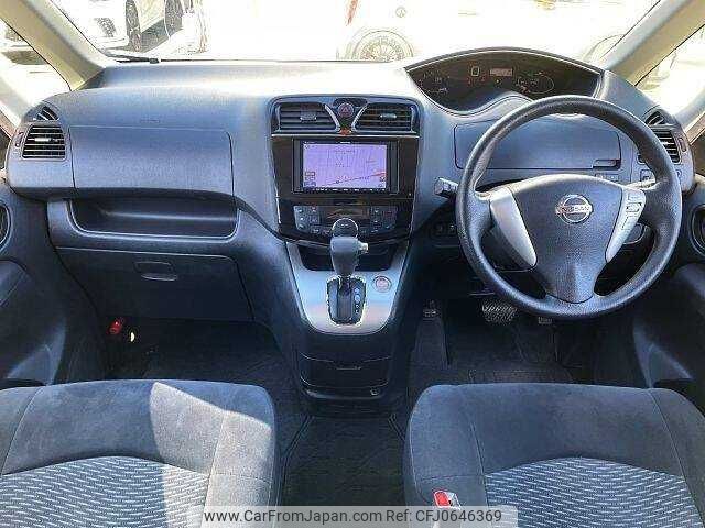 nissan serena 2014 504928-927315 image 1