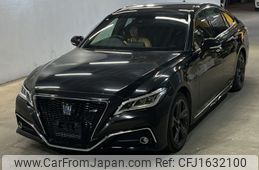 toyota crown 2020 CFJ1632100