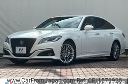 toyota crown 2019 CFJ1576925