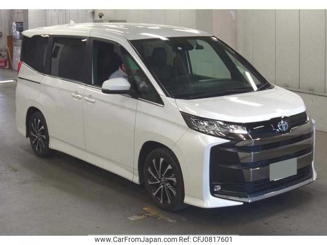 toyota noah 2023 quick_quick_6AA-ZWR90W_0076255 image 1