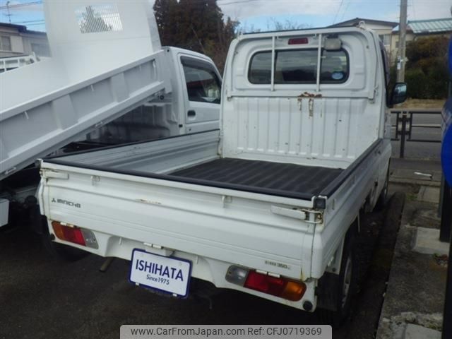 mitsubishi minicab-truck 2011 -MITSUBISHI--Minicab Truck GBD-U62T--U62T-1603402---MITSUBISHI--Minicab Truck GBD-U62T--U62T-1603402- image 2