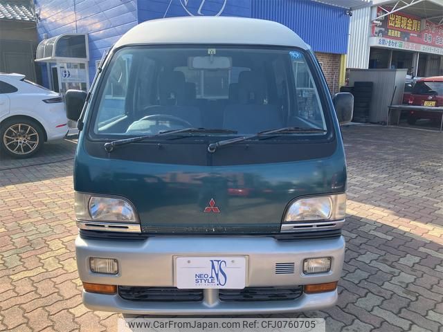 mitsubishi minicab-bravo 1996 GOO_JP_700070900030241021003 image 2