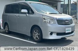 toyota noah 2010 CFJ1828439