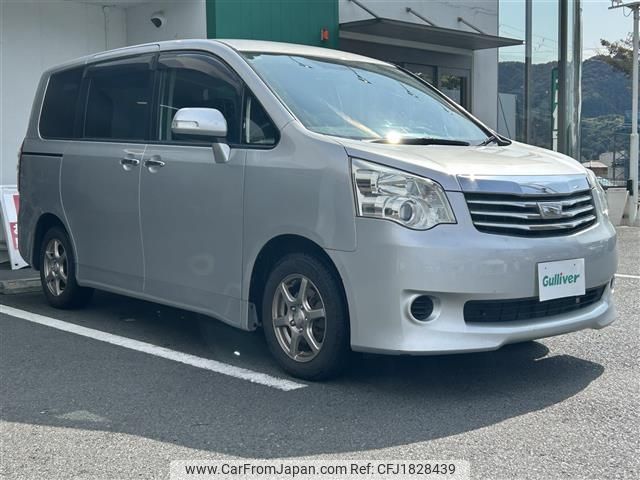 toyota noah 2010 CFJ1828439 image 1