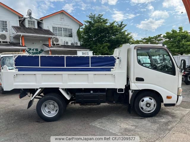 hino dutro 2013 GOO_NET_EXCHANGE_0703924A30250528W001 image 2