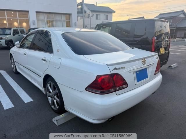 toyota crown 2005 CFJ1580989 image 2