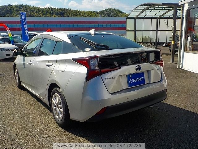 toyota prius 2021 CFJ1725735 image 2