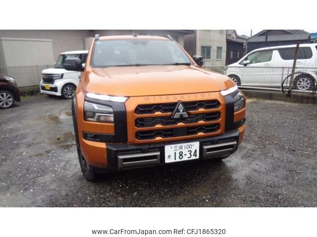 mitsubishi triton 2024 CFJ1865320 image 1