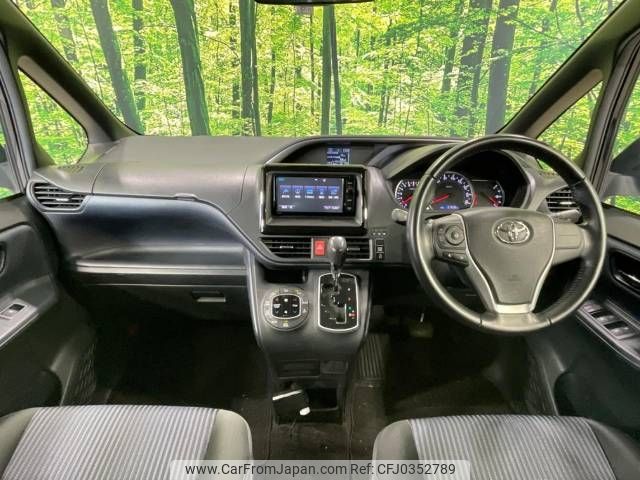 toyota voxy 2016 -TOYOTA--Voxy DBA-ZRR80W--ZRR80-0208518---TOYOTA--Voxy DBA-ZRR80W--ZRR80-0208518- image 2