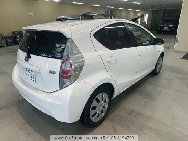toyota aqua 2012 -TOYOTA--AQUA DAA-NHP10--NHP10-6077456---TOYOTA--AQUA DAA-NHP10--NHP10-6077456- image 2