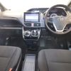 toyota esquire 2015 CFJ1547641 image 2