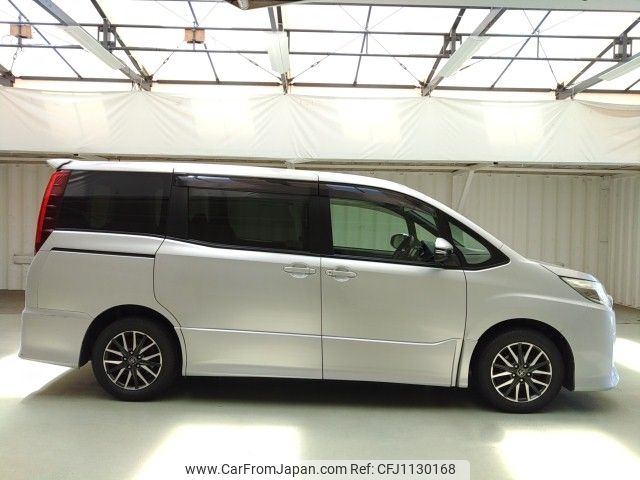 toyota noah 2014 ENHANCEAUTO_1_ea299559 image 2