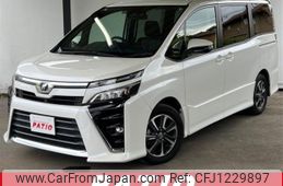 toyota voxy 2017 CARSENSOR_JP_AU6367975877