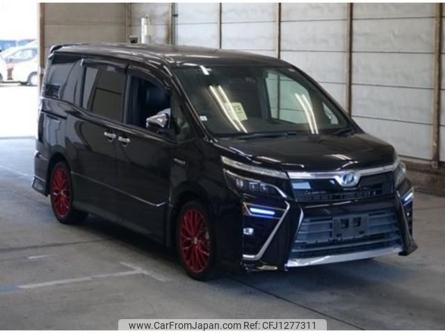 toyota voxy 2018 quick_quick_DAA-ZWR80W_0321997 image 1